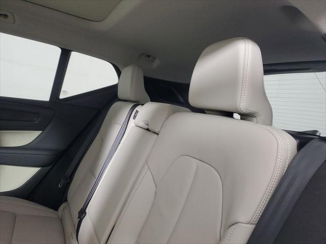 new 2025 Volvo XC40 car, priced at $50,565