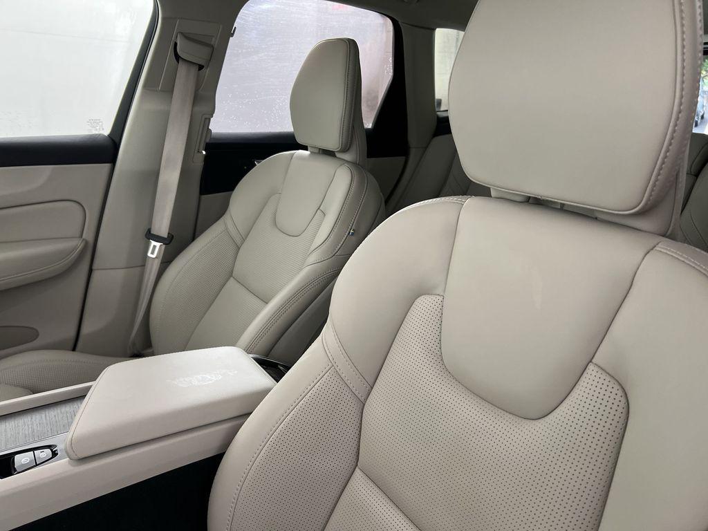 used 2023 Volvo XC60 car, priced at $41,467