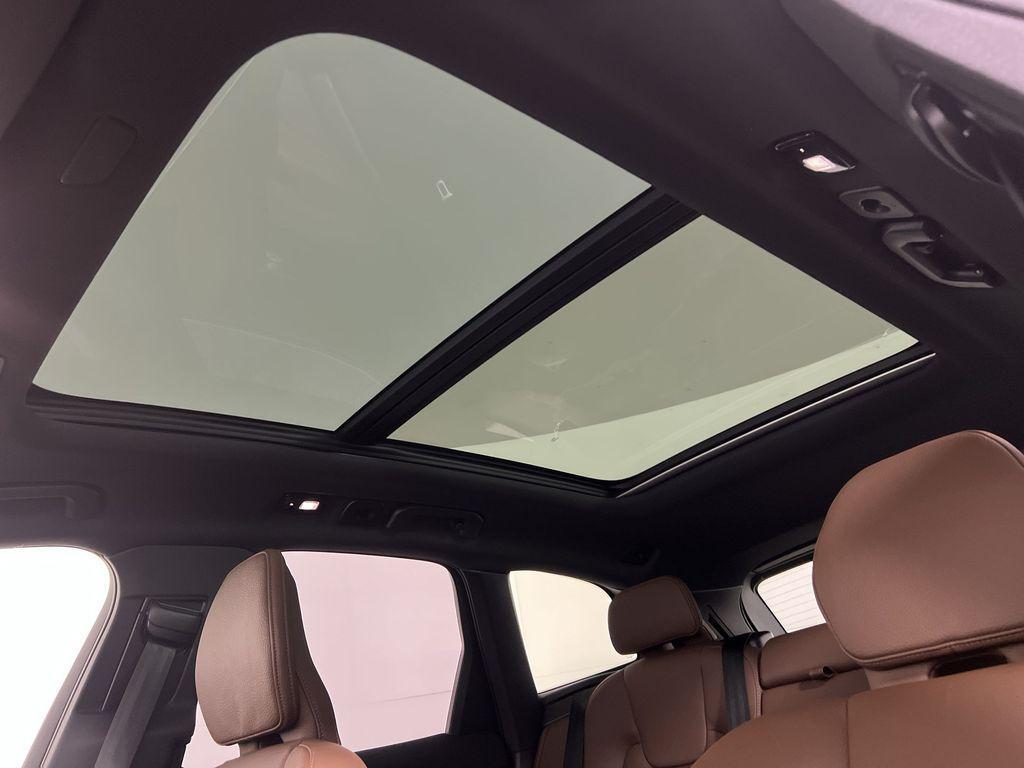 new 2025 Volvo XC60 car, priced at $48,824