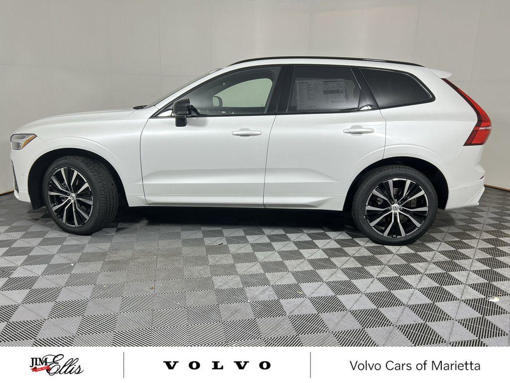 new 2025 Volvo XC60 car, priced at $48,824