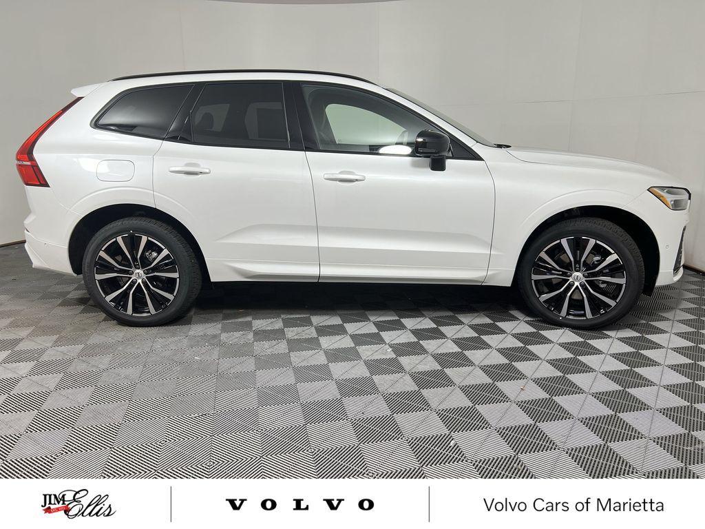 new 2025 Volvo XC60 car, priced at $48,824