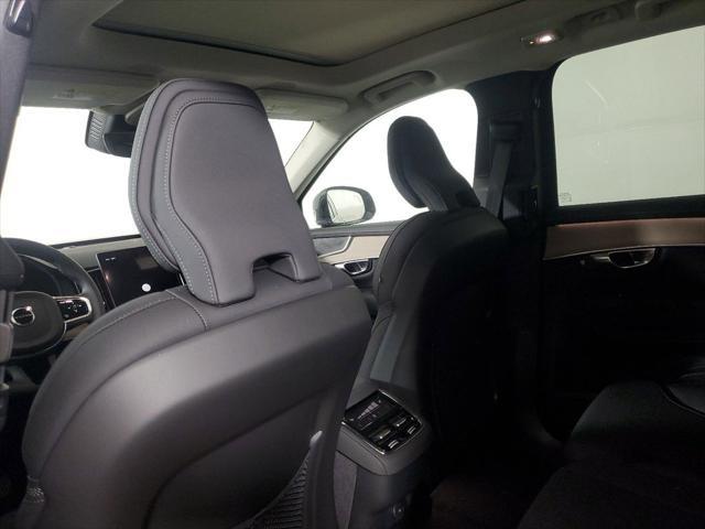 new 2025 Volvo XC90 car, priced at $60,525