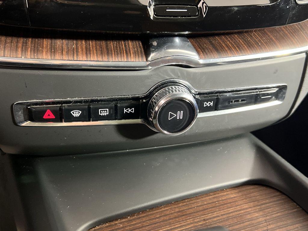 used 2023 Volvo XC60 car, priced at $33,901