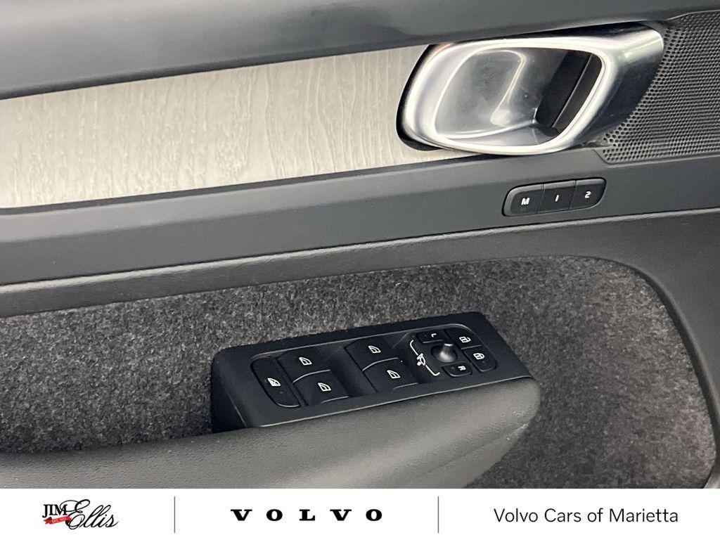 used 2025 Volvo XC40 car, priced at $32,423