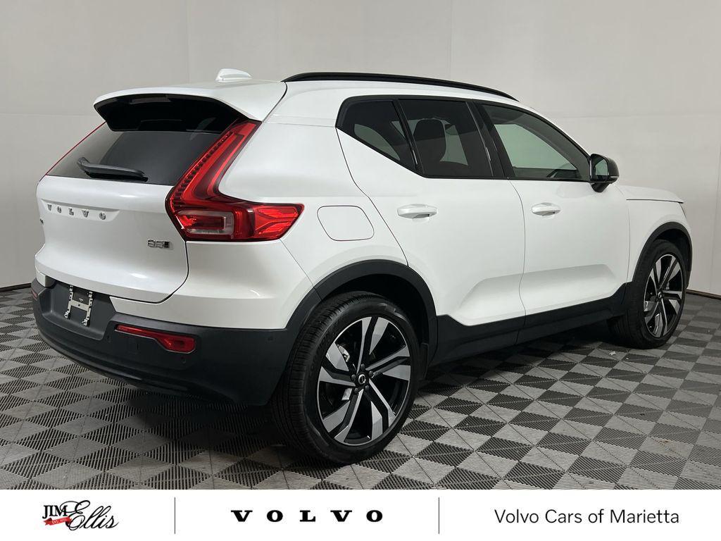 used 2025 Volvo XC40 car, priced at $32,423