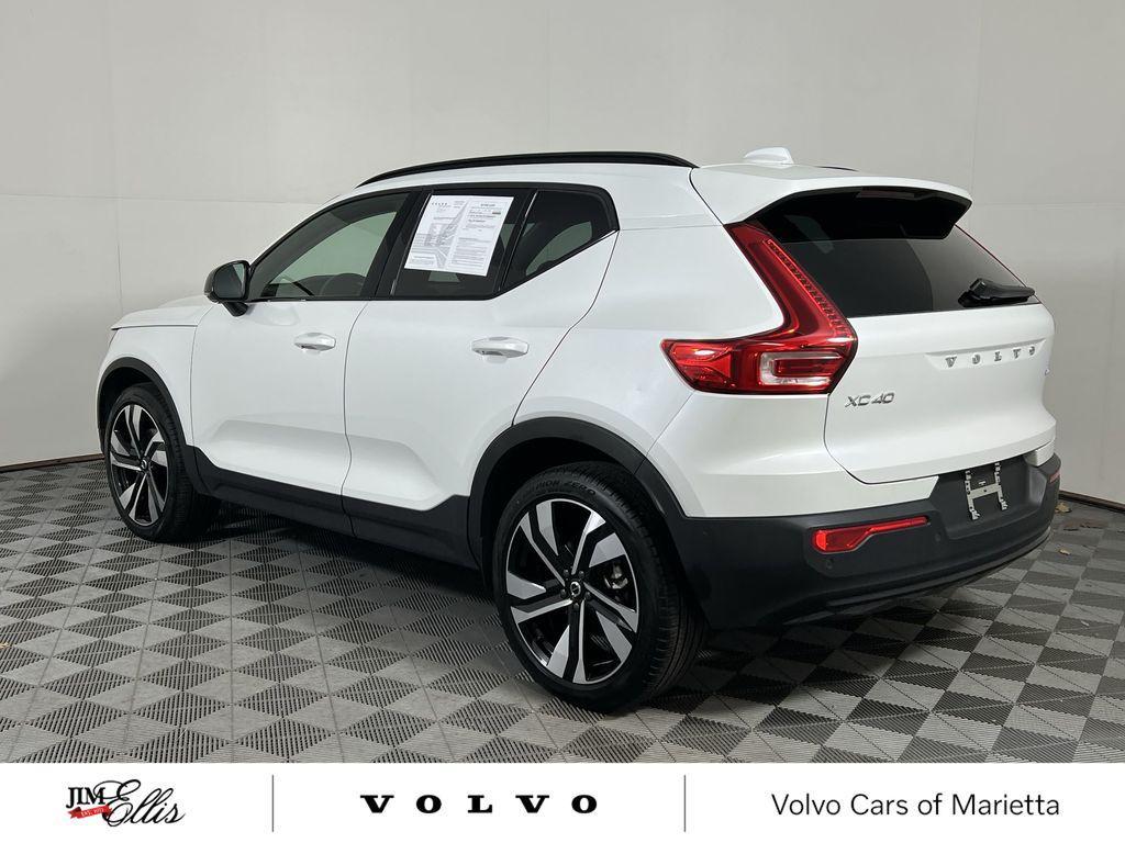 used 2025 Volvo XC40 car, priced at $32,423