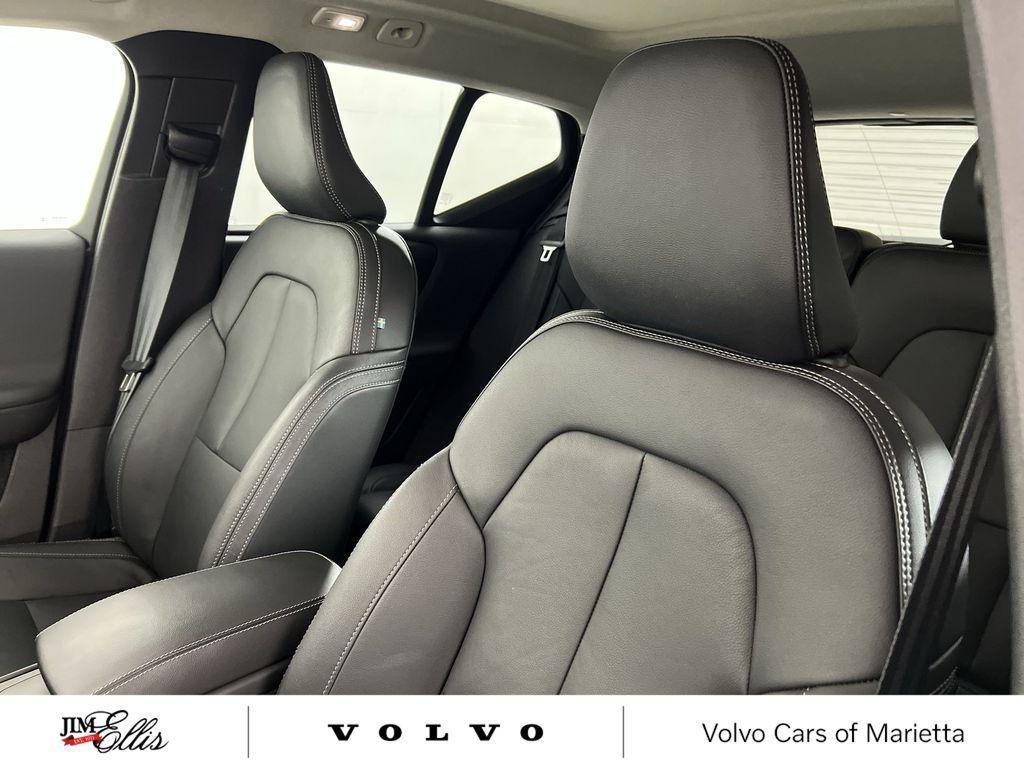 used 2025 Volvo XC40 car, priced at $32,423