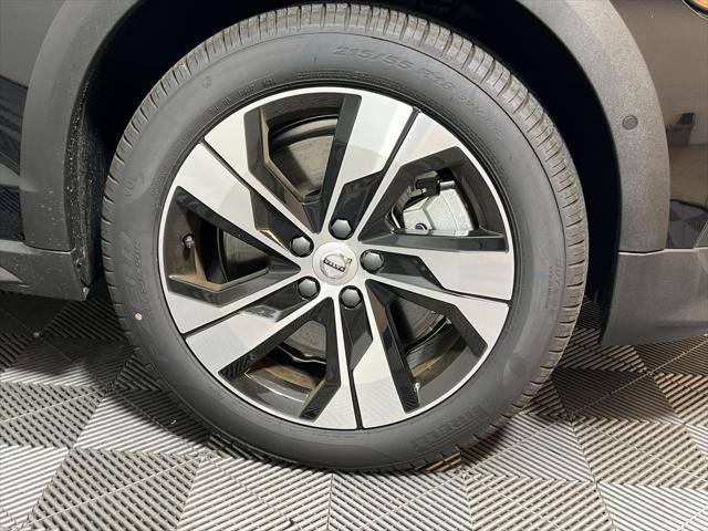 new 2025 Volvo V60 Cross Country car, priced at $47,497