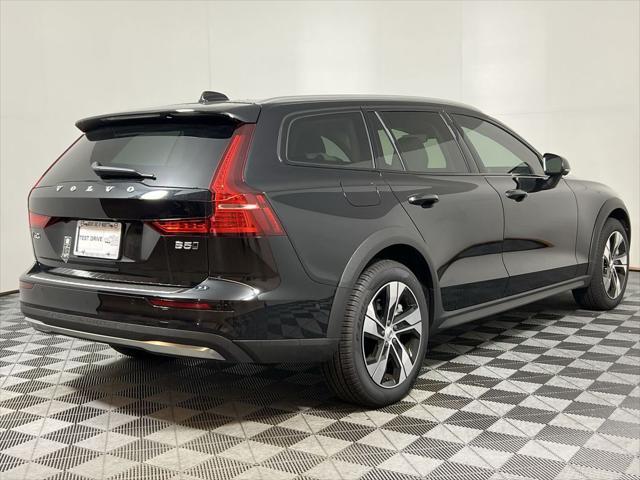 new 2025 Volvo V60 Cross Country car, priced at $47,497