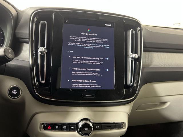 new 2025 Volvo XC40 car