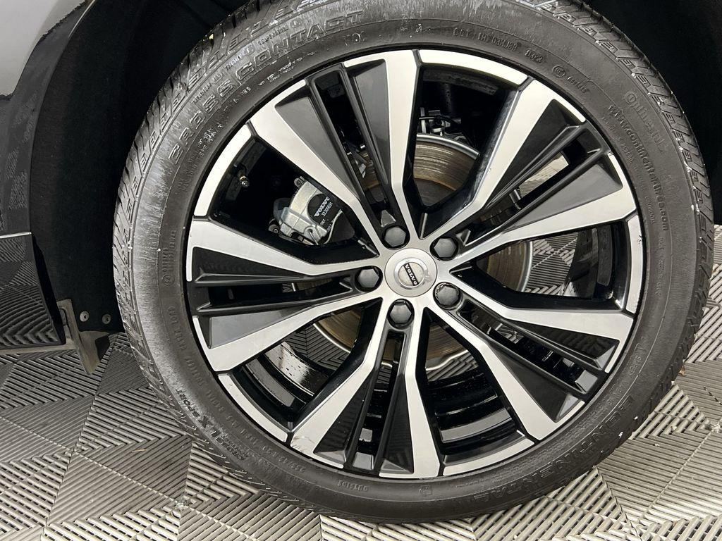 used 2023 Volvo XC60 car, priced at $34,919