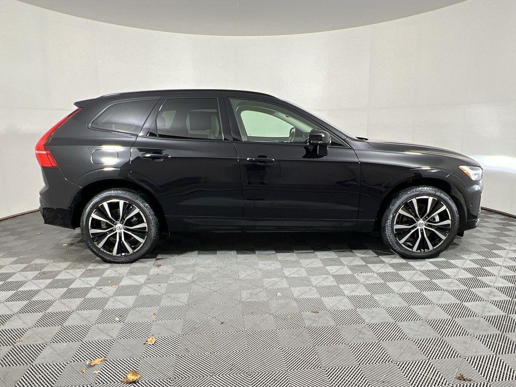 used 2023 Volvo XC60 car, priced at $34,919