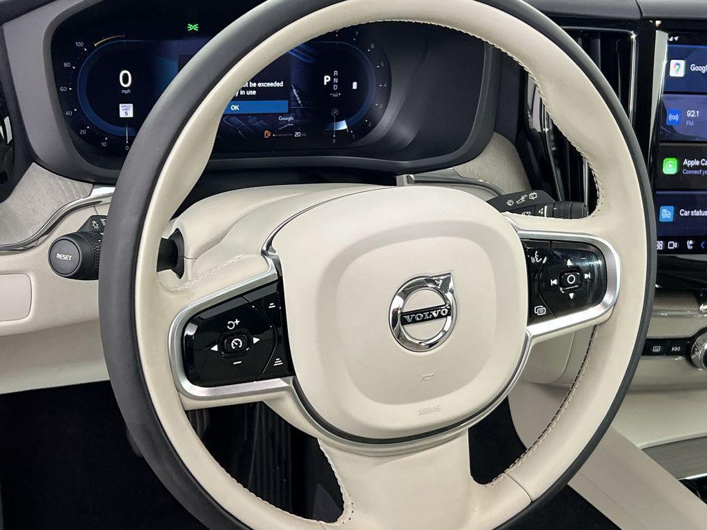used 2023 Volvo XC60 car, priced at $34,919