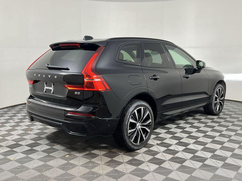 used 2023 Volvo XC60 car, priced at $34,919