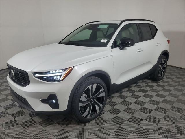 new 2025 Volvo XC40 car, priced at $50,595