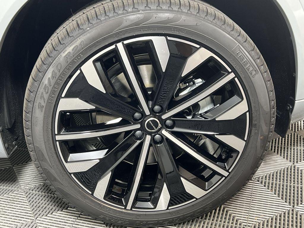 new 2026 Volvo XC90 car, priced at $71,825