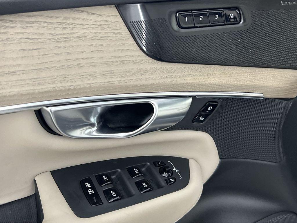 used 2025 Volvo XC90 car, priced at $50,999