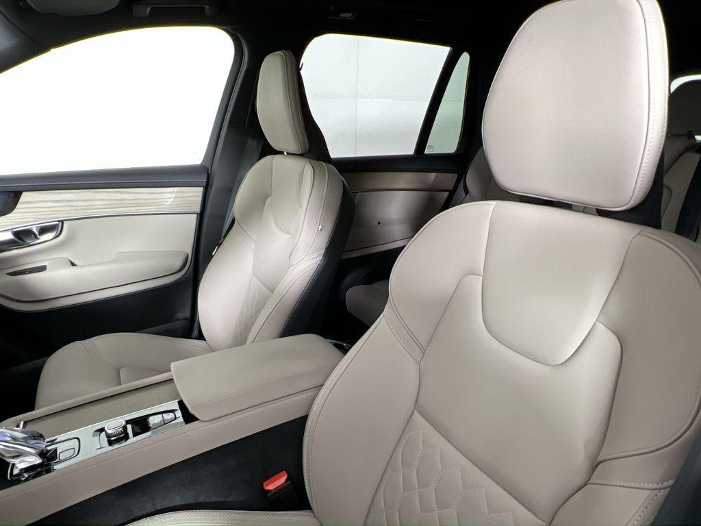used 2025 Volvo XC90 car, priced at $50,999