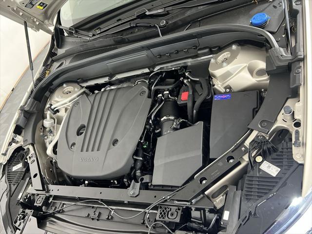 new 2025 Volvo XC60 car, priced at $55,995