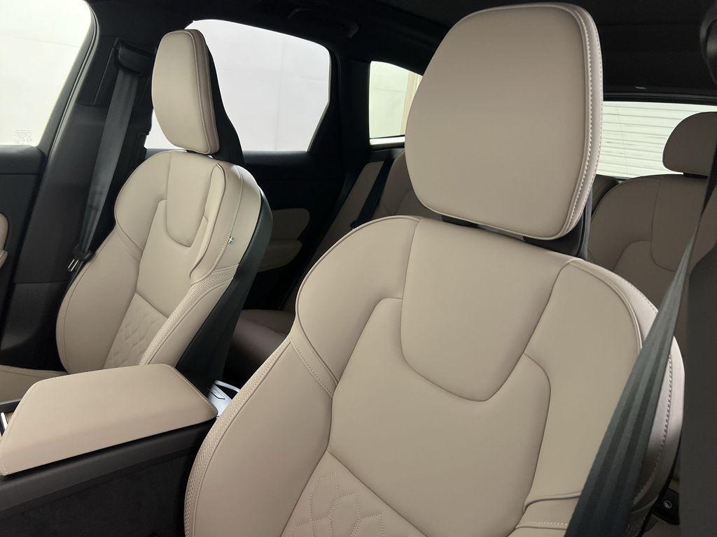 new 2026 Volvo XC60 car
