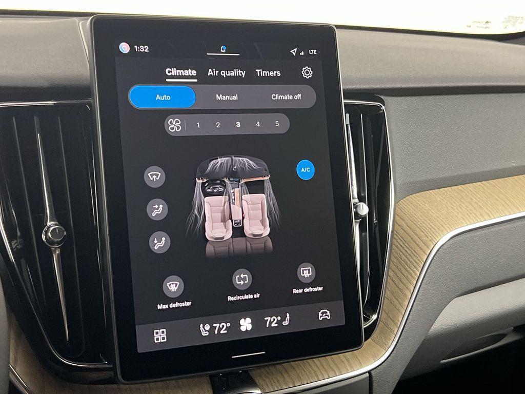 new 2026 Volvo XC60 car
