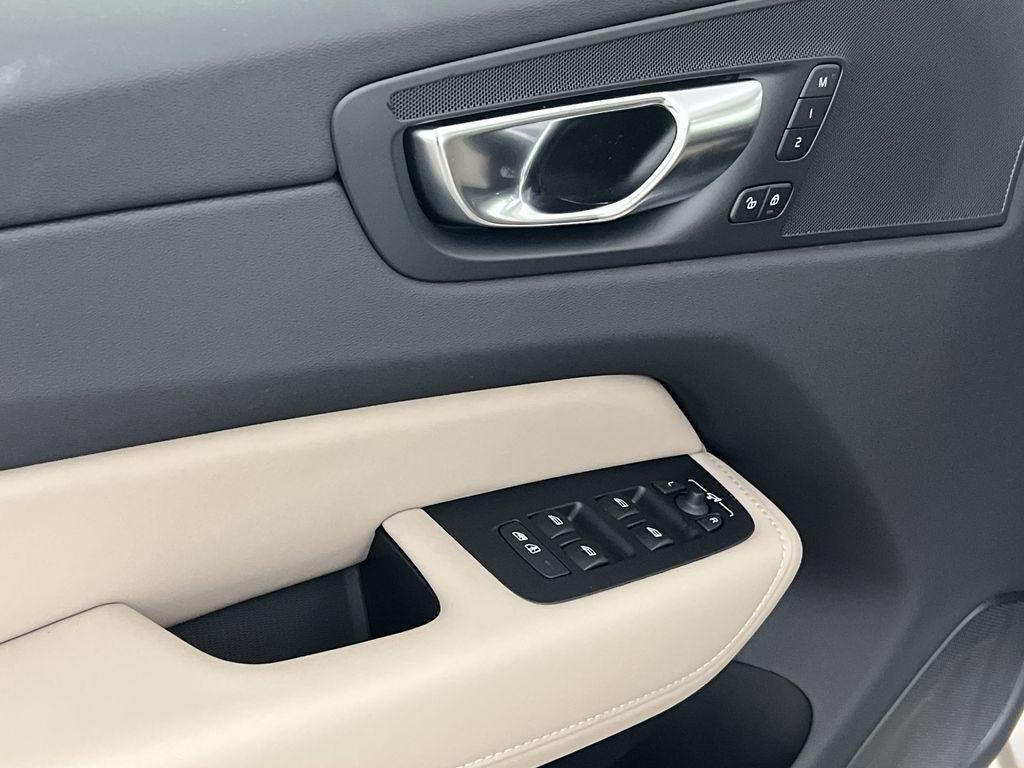 new 2026 Volvo XC60 car