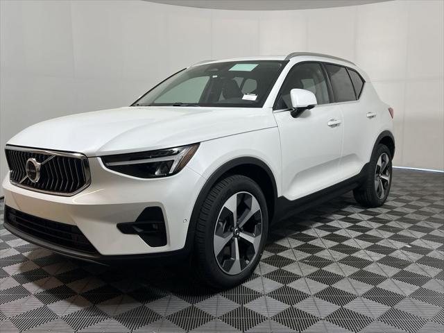 new 2025 Volvo XC40 car, priced at $46,435