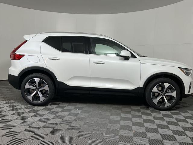 new 2025 Volvo XC40 car, priced at $46,435
