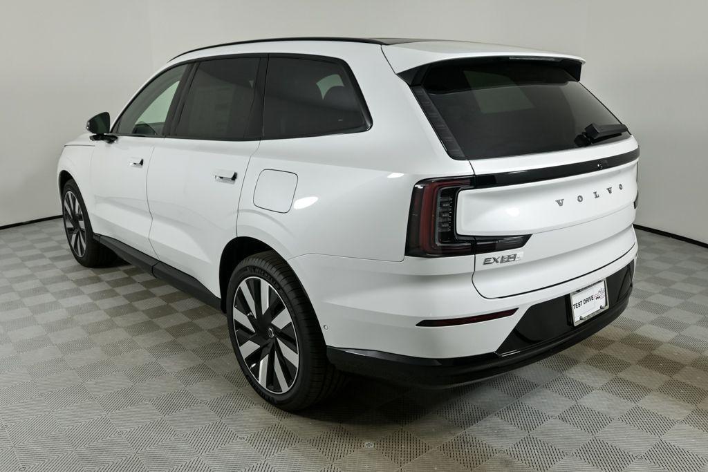 new 2025 Volvo EX90 car