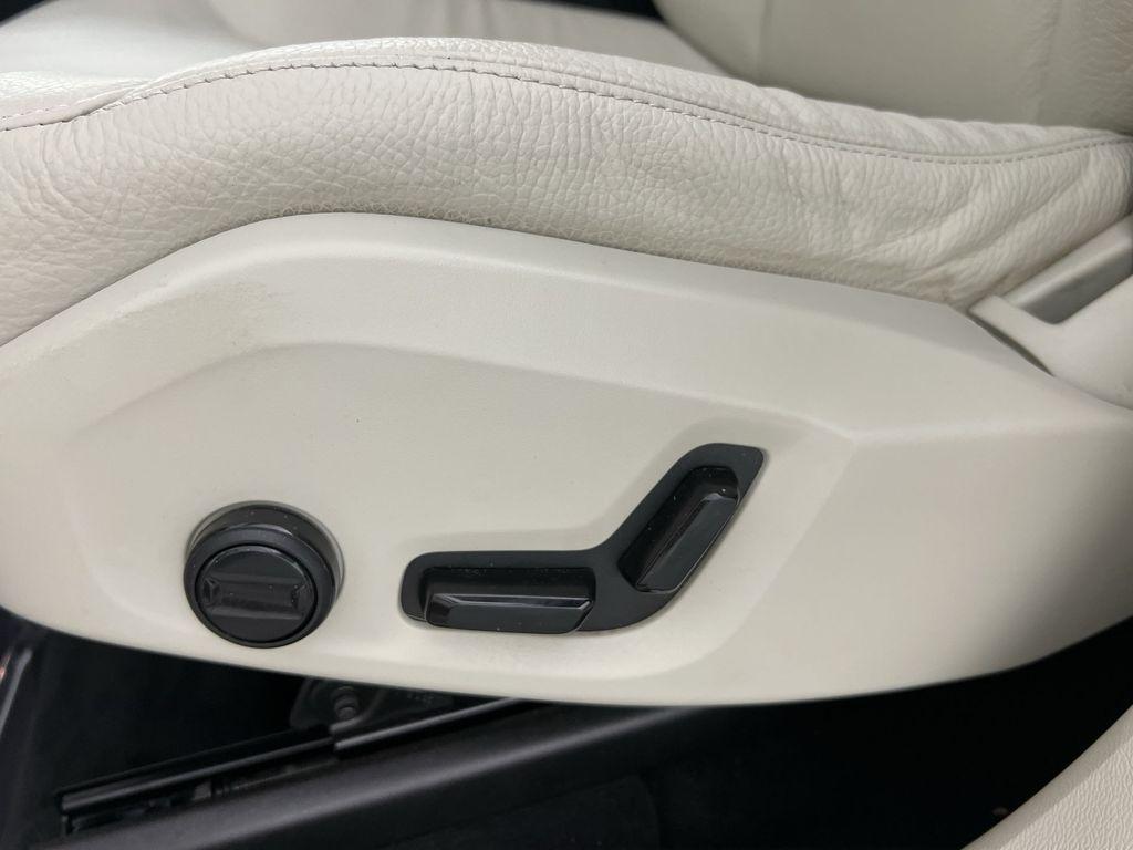 used 2023 Volvo XC60 car, priced at $37,284