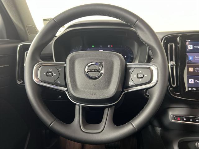 new 2025 Volvo XC40 car, priced at $49,015