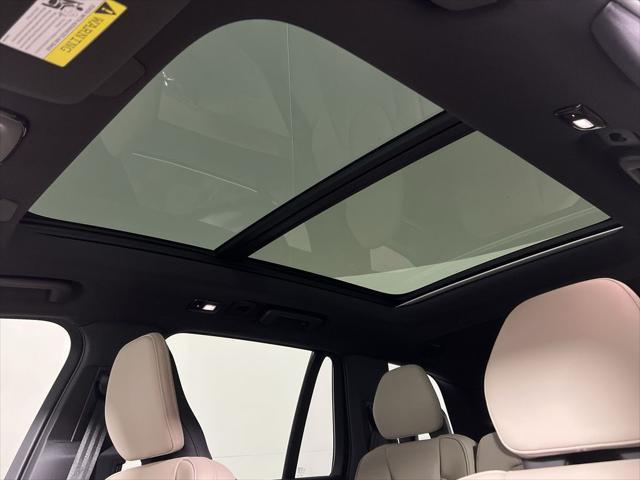 new 2025 Volvo XC90 car, priced at $66,125