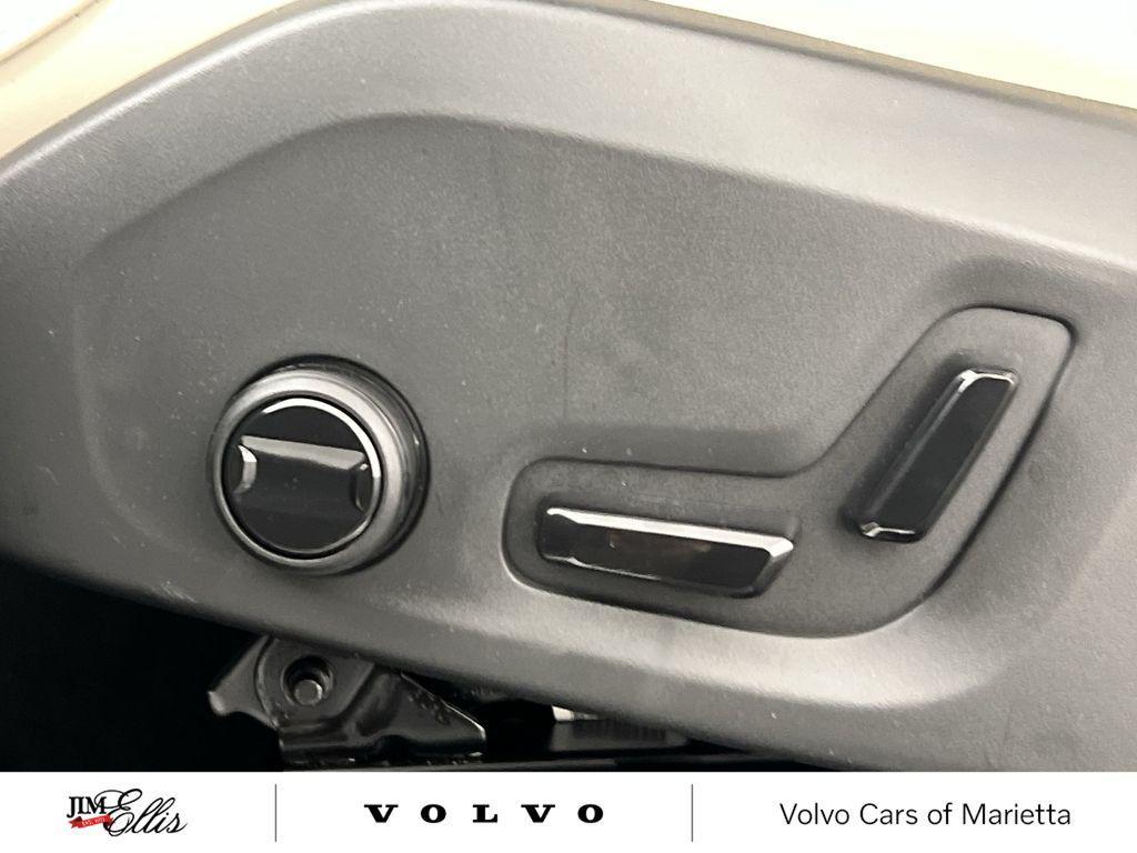 new 2025 Volvo XC90 car, priced at $58,513
