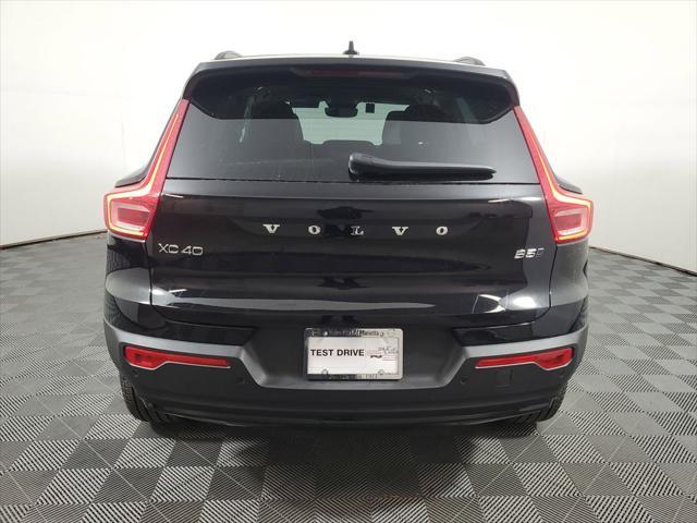 new 2025 Volvo XC40 car, priced at $51,565