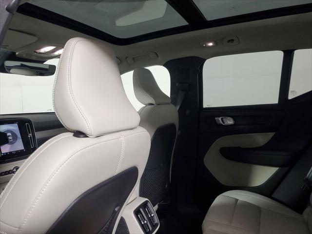 new 2025 Volvo XC40 car, priced at $51,565