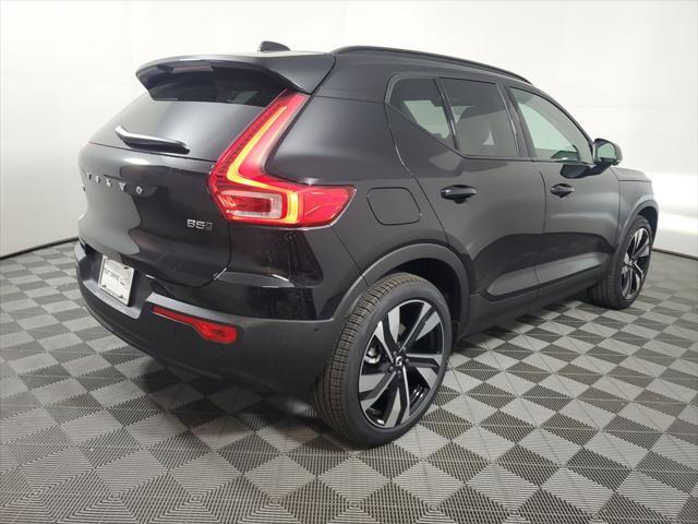 new 2025 Volvo XC40 car, priced at $51,565