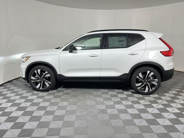 new 2025 Volvo XC40 car, priced at $47,810