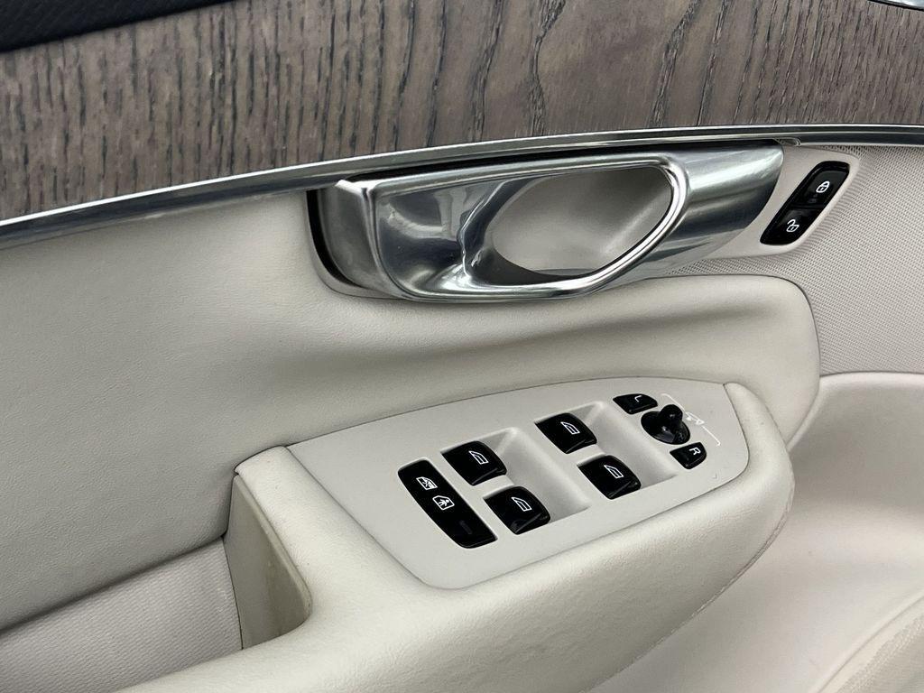 used 2023 Volvo XC90 Recharge Plug-In Hybrid car, priced at $41,182
