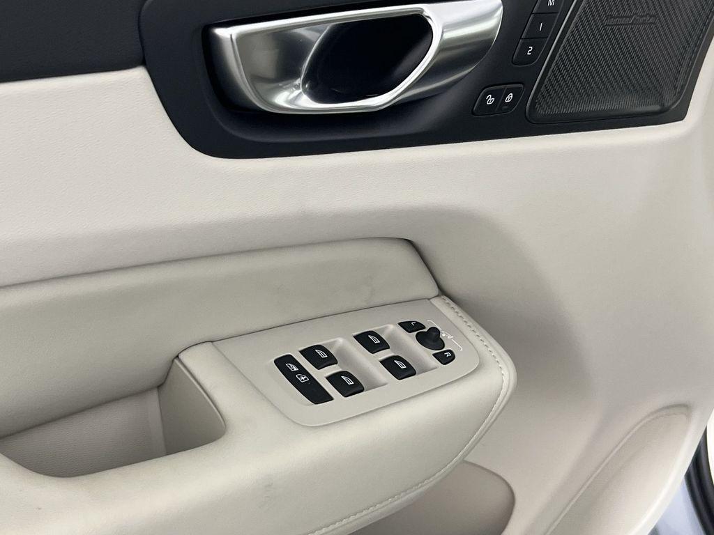 new 2026 Volvo XC60 car