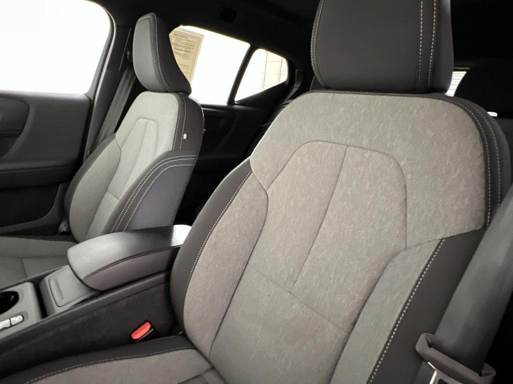 used 2025 Volvo XC40 car, priced at $31,495