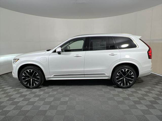 new 2025 Volvo XC90 Plug-In Hybrid car