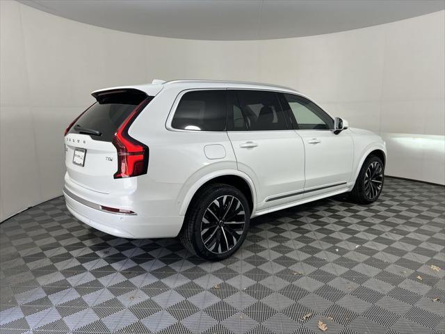 new 2025 Volvo XC90 Plug-In Hybrid car