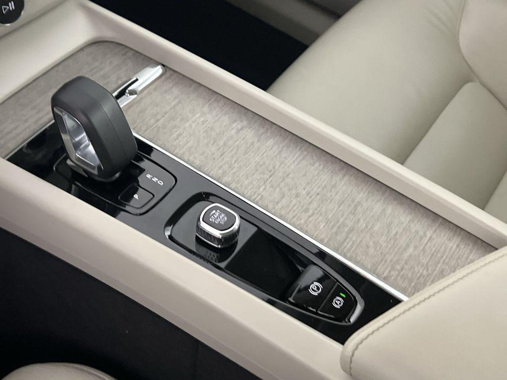 used 2023 Volvo XC60 car, priced at $30,927