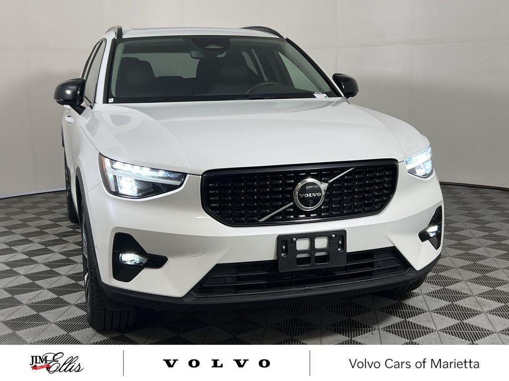 used 2025 Volvo XC40 car, priced at $37,214