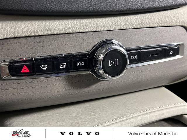 used 2022 Volvo XC90 car, priced at $47,500