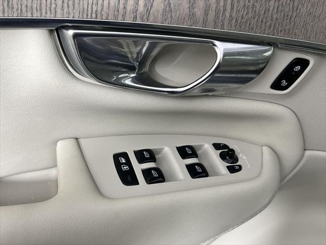 used 2022 Volvo XC90 car, priced at $45,294