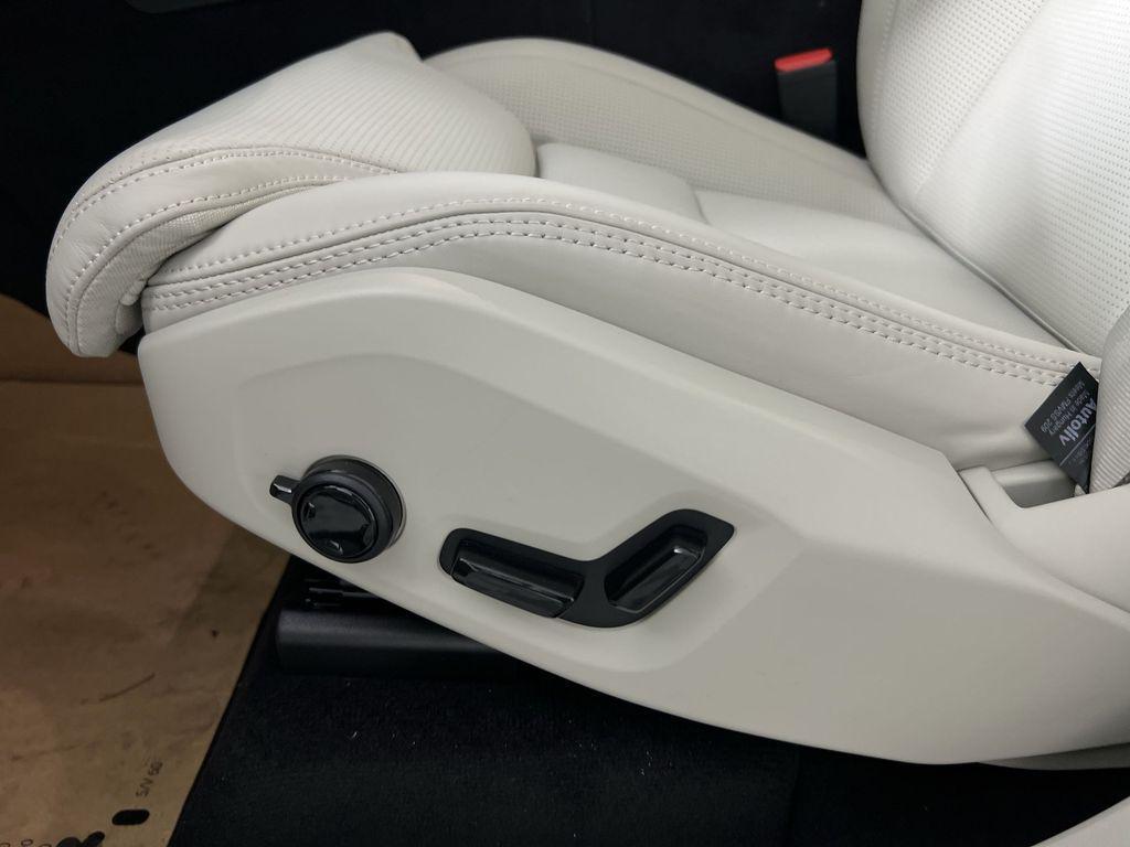 new 2026 Volvo XC90 Plug-In Hybrid car, priced at $84,625