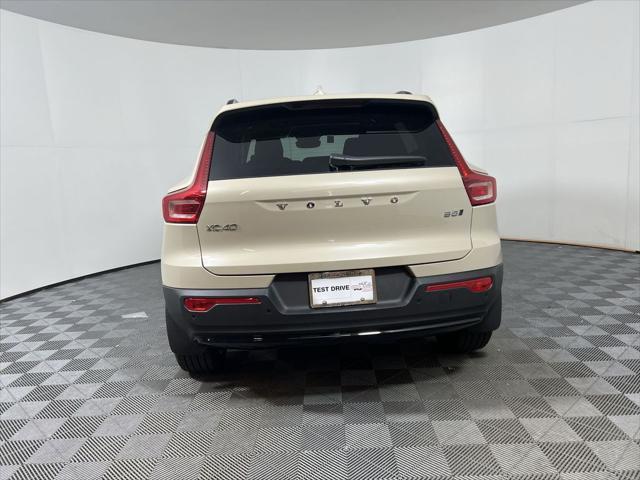 new 2025 Volvo XC40 car, priced at $49,620