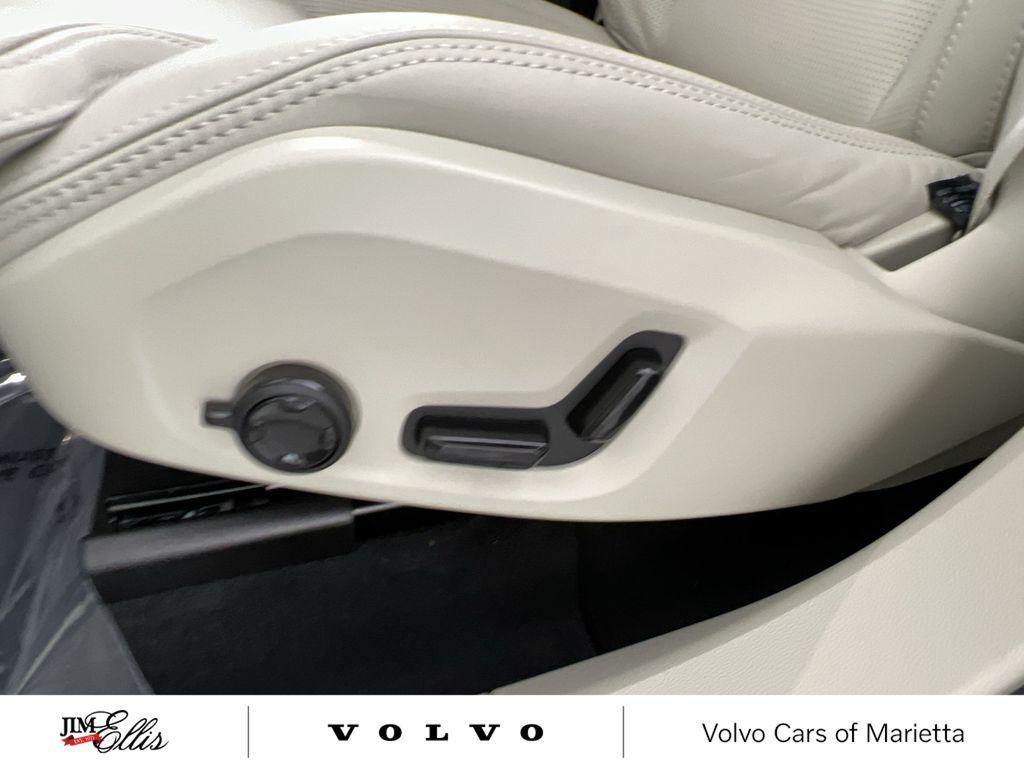 new 2026 Volvo XC60 car, priced at $62,935