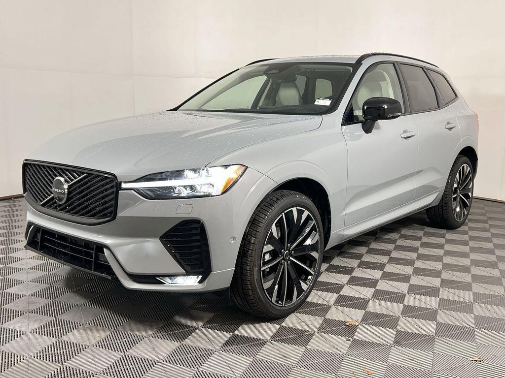 new 2026 Volvo XC60 car, priced at $62,935